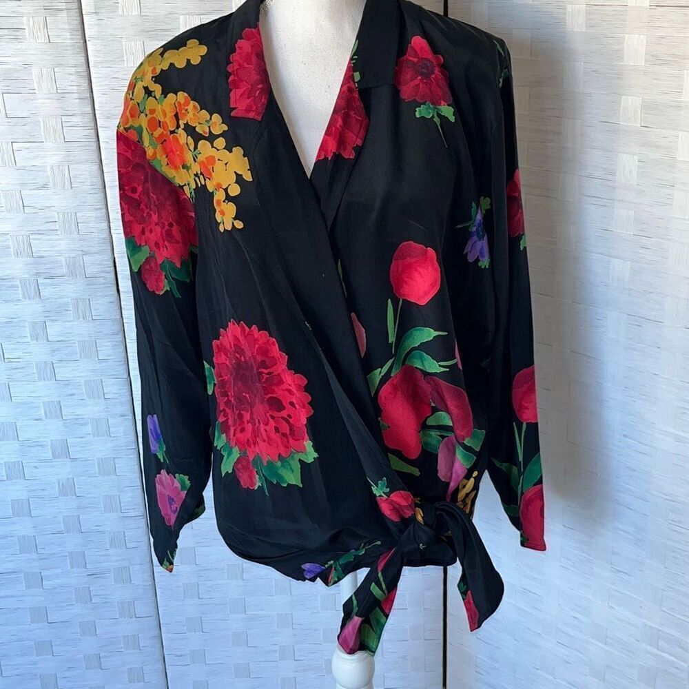 Beautiful Max Mara Floral Art Pura Seta 100% Silk Wrap Blouse US 6